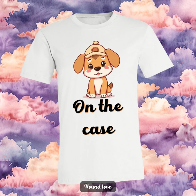 Funny T-Shirt: A cute hound dog in a tiny detective hat looks around curiously, perhaps seeking clues.